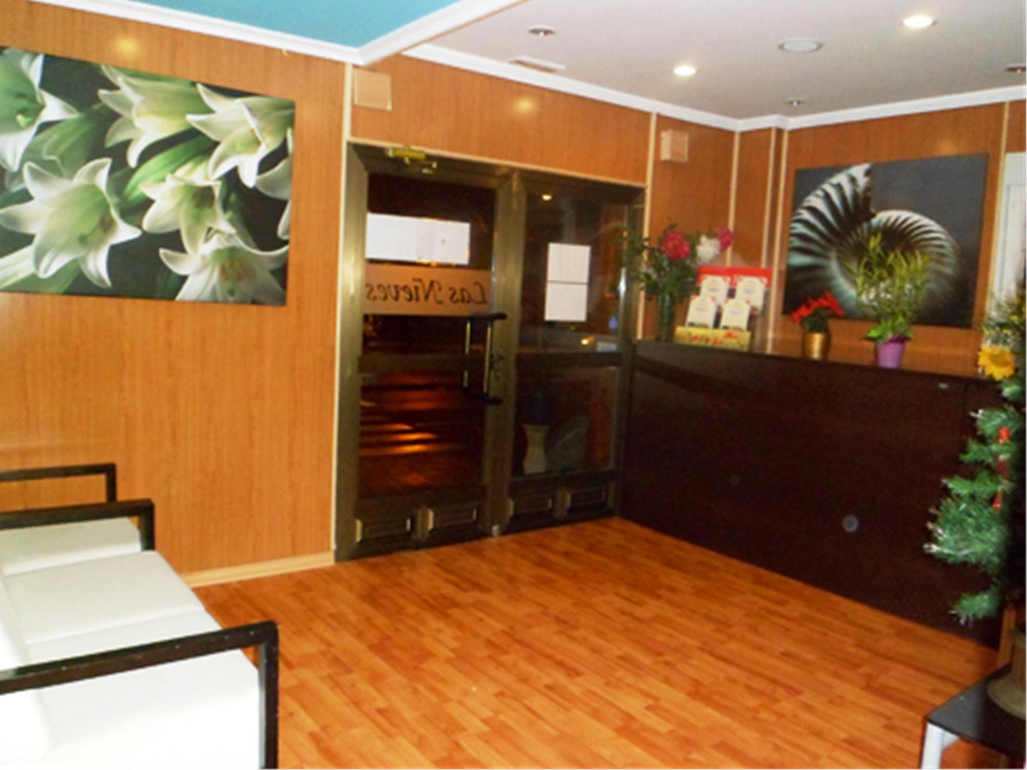 Auto Check In Hotel Las Nieves ฮากา ภายนอก รูปภาพ